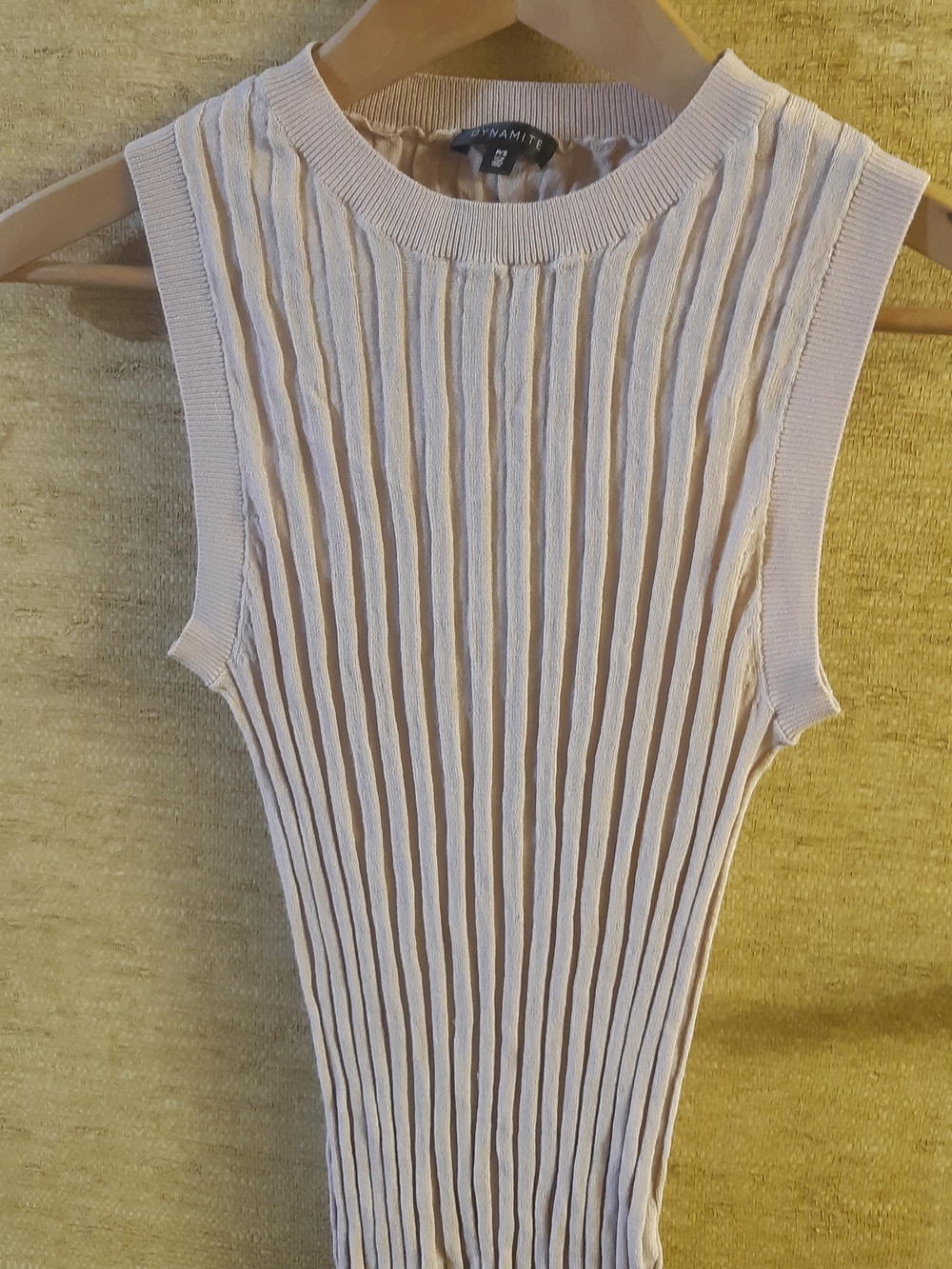 5/$25.00 women’s Small Dynamite Classic Sleeveless Ribbed Tank Top in Pale Pink